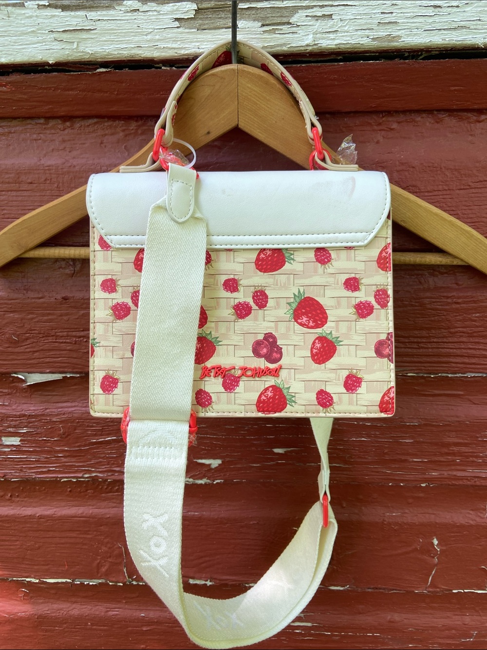 New! Betsey Johnson Strawberry Satchel Crossbody Bag - Picture 4 of 9